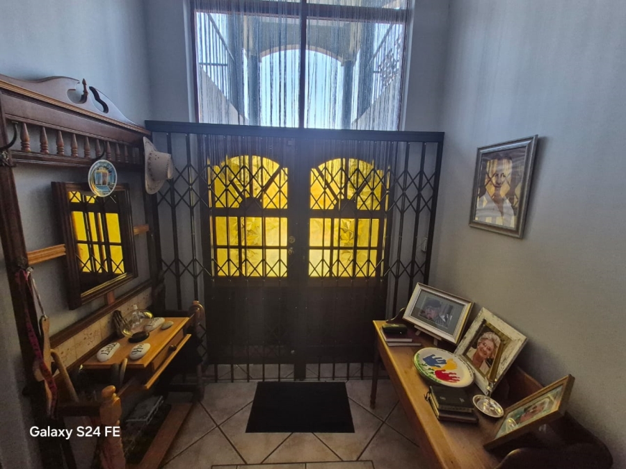 5 Bedroom Property for Sale in Cashan North West